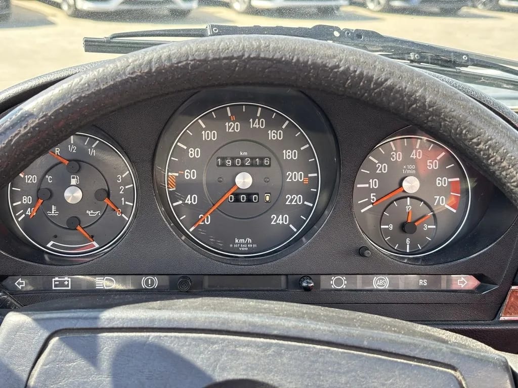 Mercedes-Benz Sl 380 Cabriolet año 1985