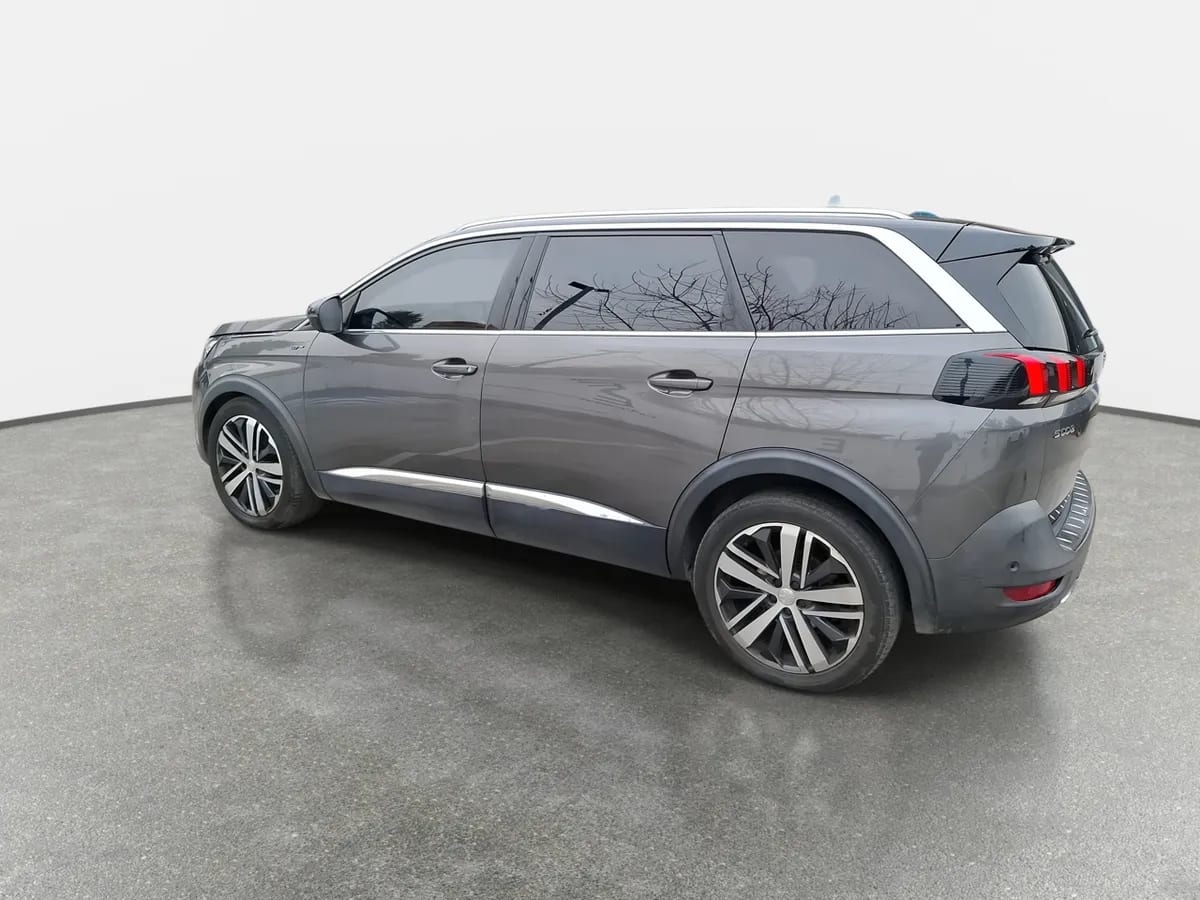 Peugeot 5008 2.0 Gt Bluehdi 180 Eat8 5p año 2020