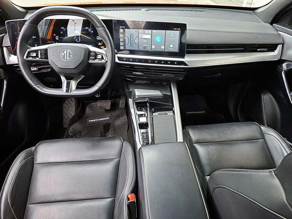 MG One 1.5t Dlx 4x2 Cvt At 5p año 2023