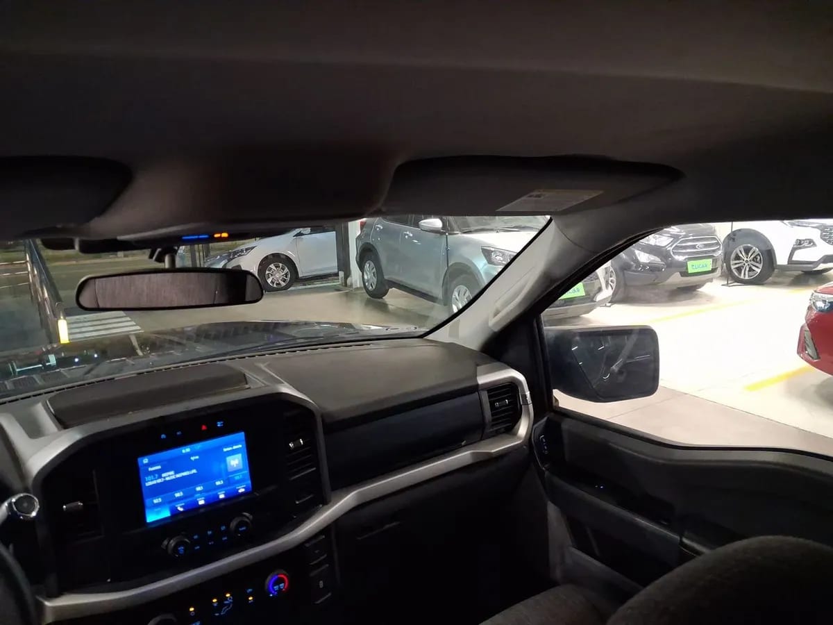 Ford F-150 3.3 Xlt Cc Dob. Cab. 4x2 At 4p año 2022