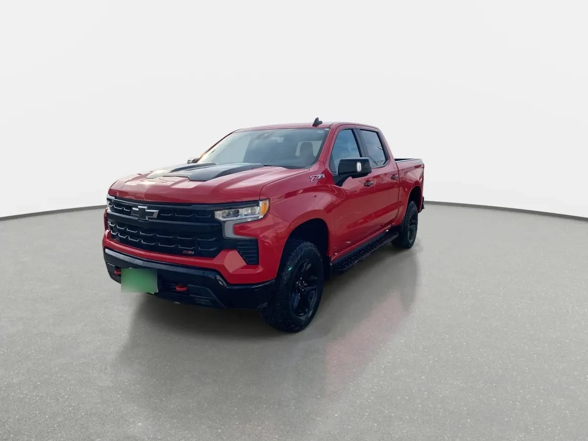Chevrolet Silverado 5.3 Lt R Trail Boss Z71 4x4 At 4p año 2024