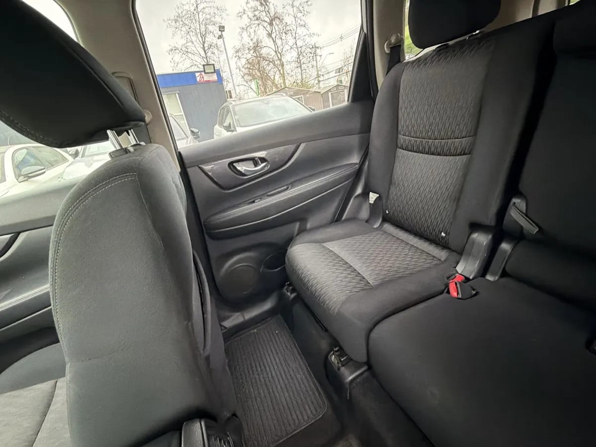 Nissan X-Trail 2.5 Sense Mc 4x2 2row Cvt At 5p año 2022