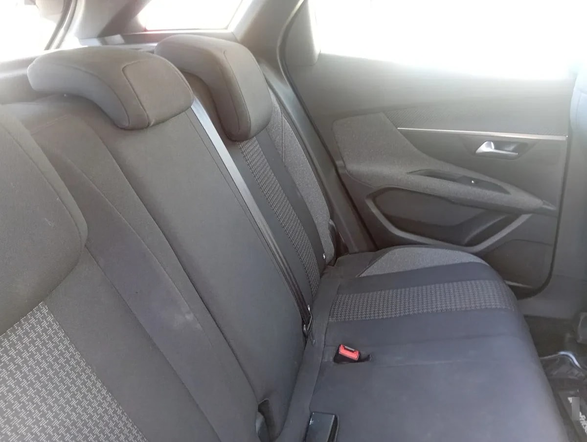 Peugeot 3008 1.2 Active Pack Puretech 4x2 130 Mt6 5p año 2022