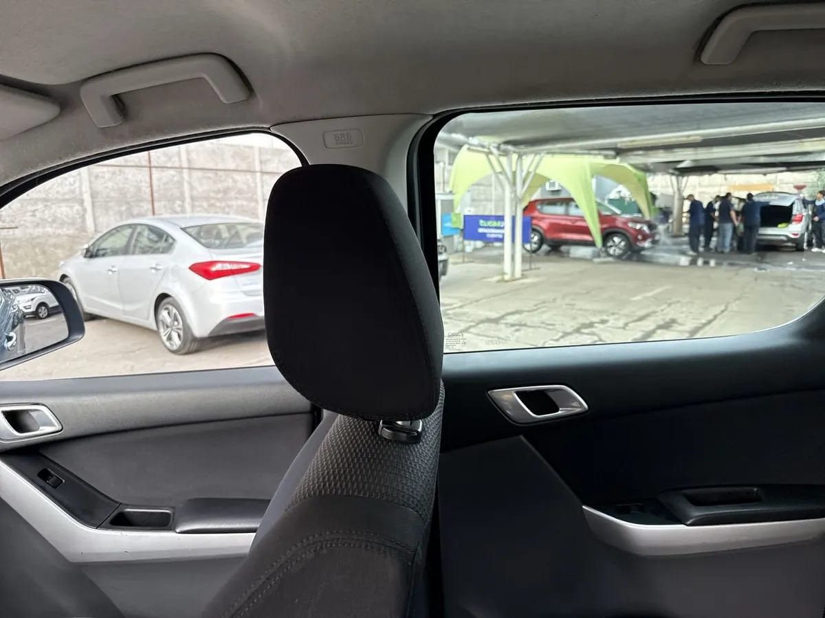 Mazda Bt-50 3.2 Sdx Diesel 4wd Euro5 High 6at 4p año 2015
