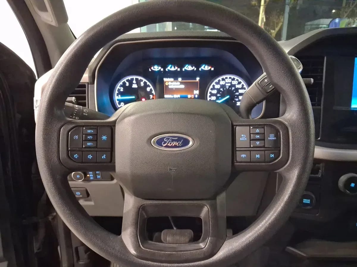 Ford F-150 3.3 Xlt Cc Dob. Cab. 4x2 At 4p año 2022