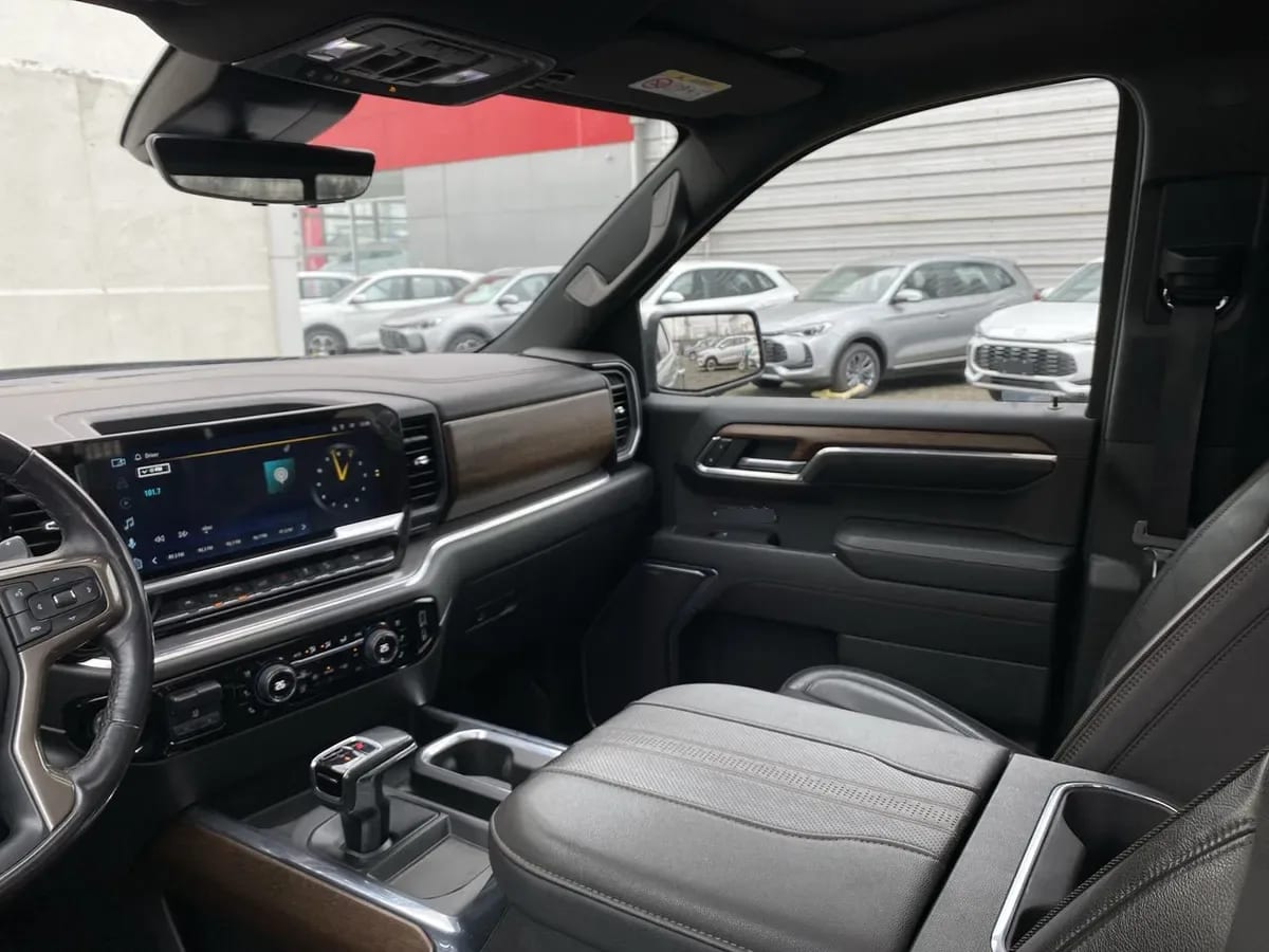 Chevrolet Silverado 3.0 High Country 4x4 At 4p año 2023