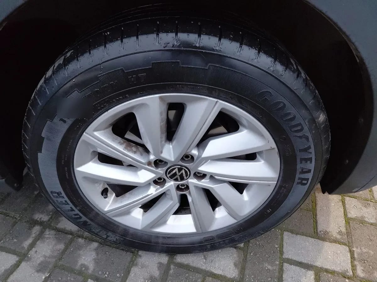 Volkswagen T-Cross 1.0 Tsi Trendline 4x2 5mt 5p año 2025