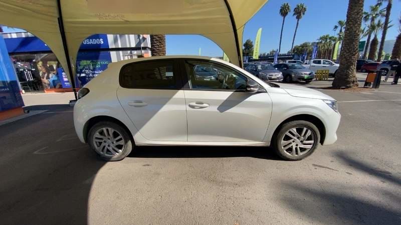 Peugeot 208 1.2 Style Puretech 75 4x2 Mt 5p año 2023