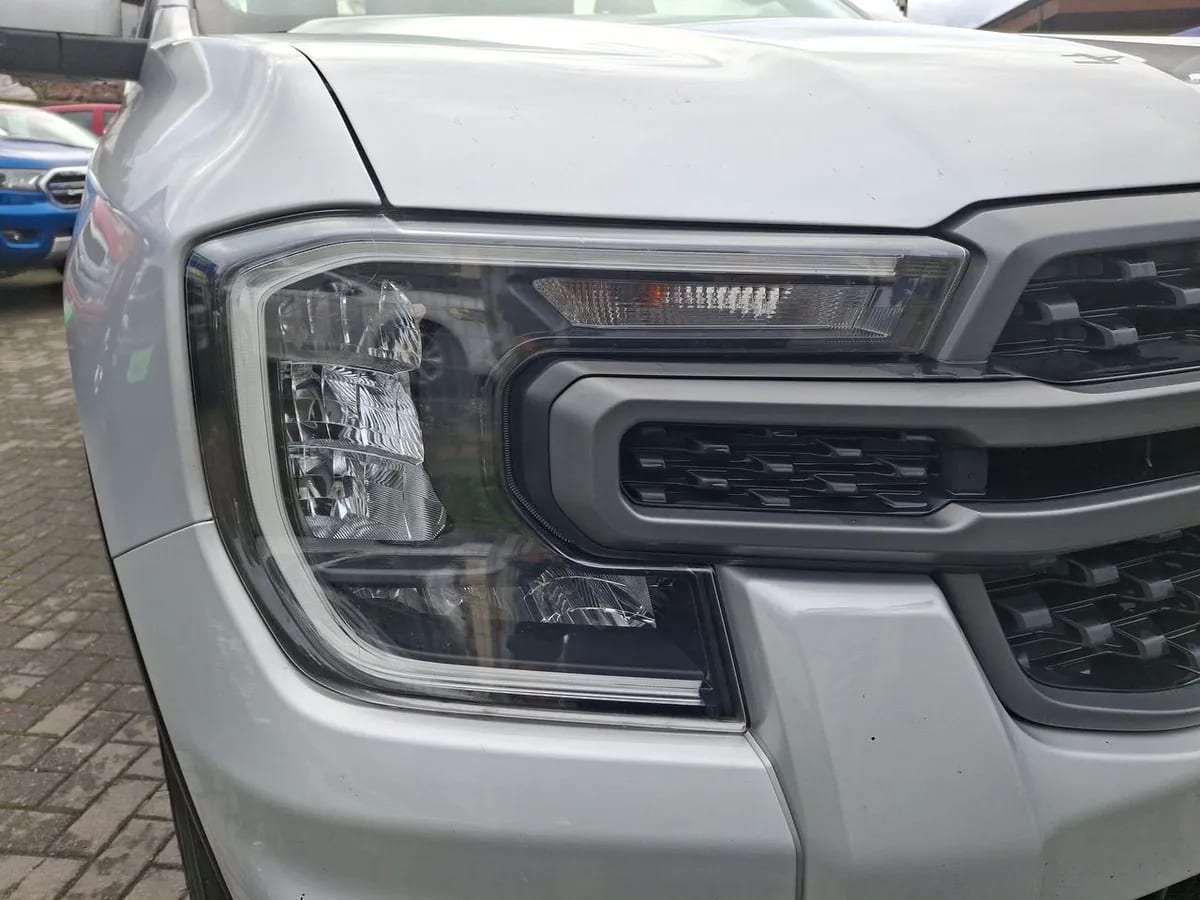 Ford Ranger 2.0 Xls Diesel 4x2 Dob. Cab. Mt 4p año 2024