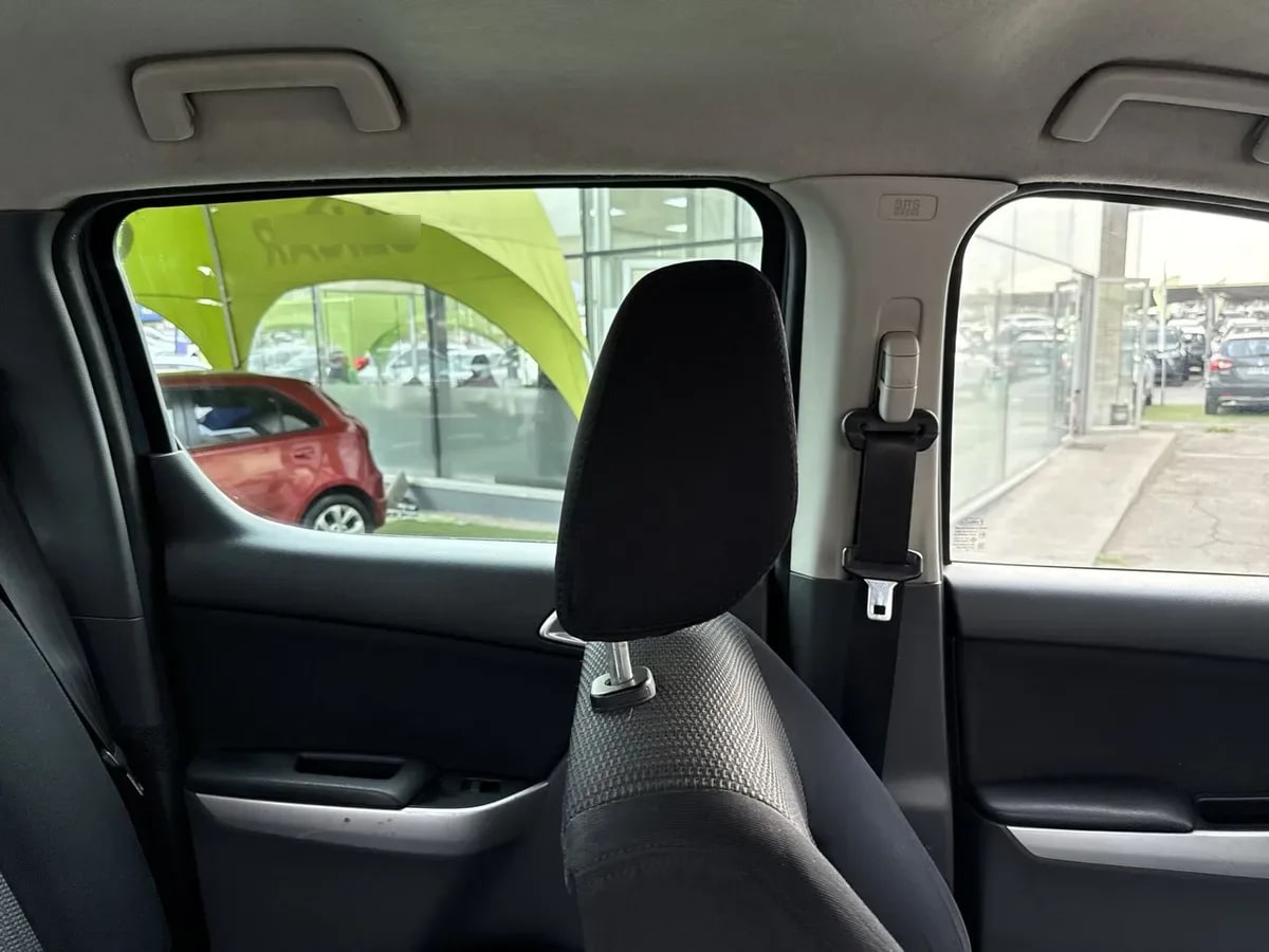Mazda Bt-50 3.2 Sdx Diesel 4wd Euro5 High 6at 4p año 2015
