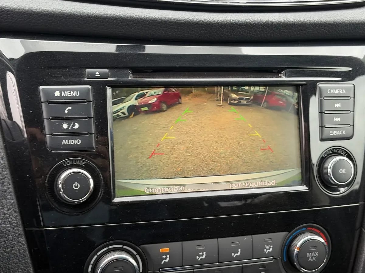 Nissan X-Trail 2.5 Sense Mc 4x2 2row Cvt At 5p año 2022