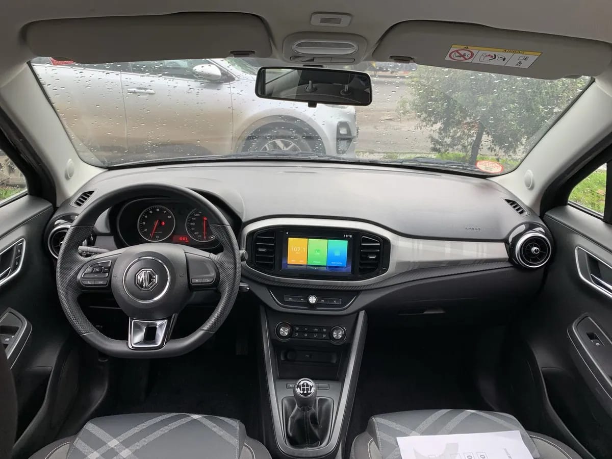MG Mg 3 1.5 Com 2wd Hb Mt 5p año 2026