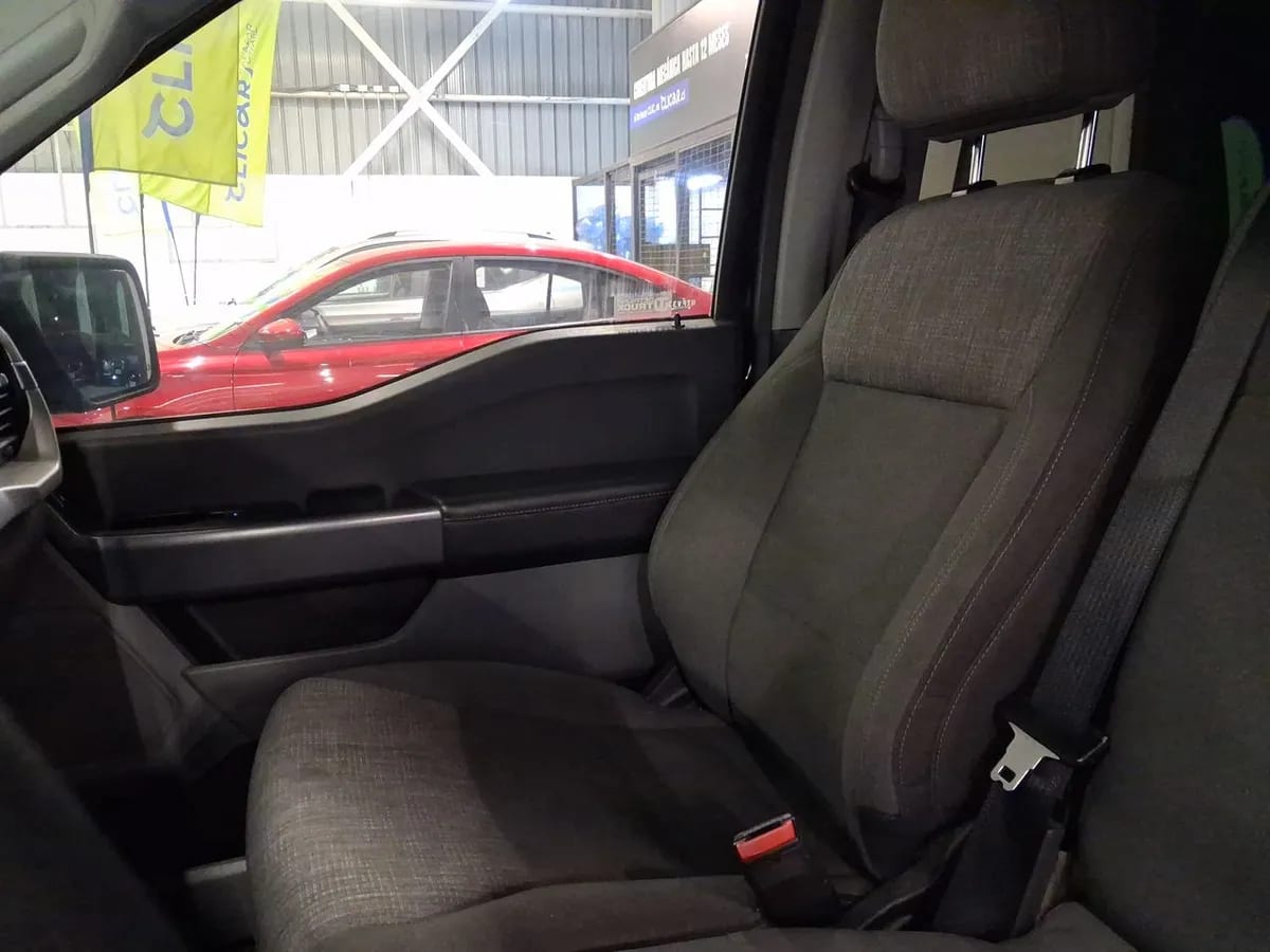 Ford F-150 3.3 Xlt Cc Dob. Cab. 4x2 At 4p año 2022
