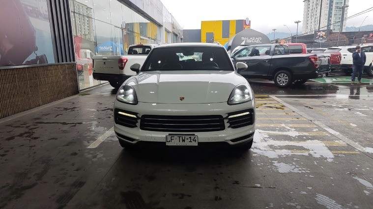 Porsche Cayenne 3.0 V6 4x4 E3 At 5p año 2019