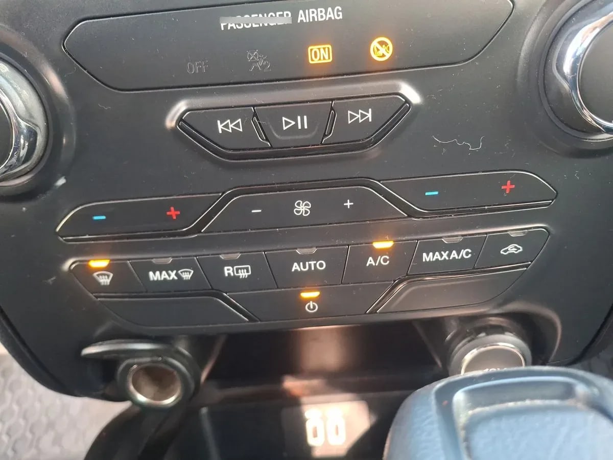 Ford Ranger 3.2 Xlt 4x4 Diesel Dob. Cab. At 4p año 2023