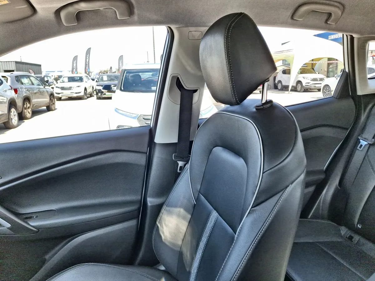 Chevrolet Tracker 1.2t Ltz T 4x2 Mt 5p año 2026