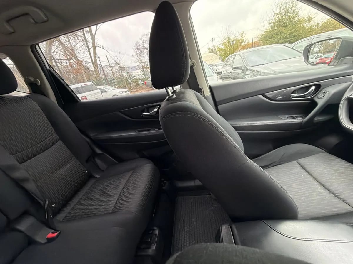 Nissan X-Trail 2.5 Sense Mc 4x2 2row Cvt At 5p año 2022