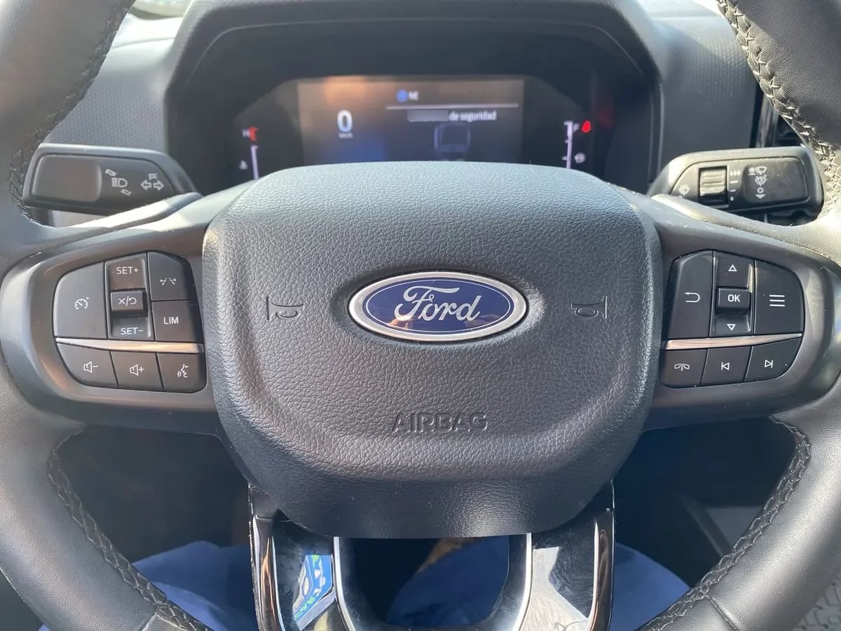 Ford Ranger 2.0 Xlt Diesel 4x2 Dob. Cab. At 4p año 2025