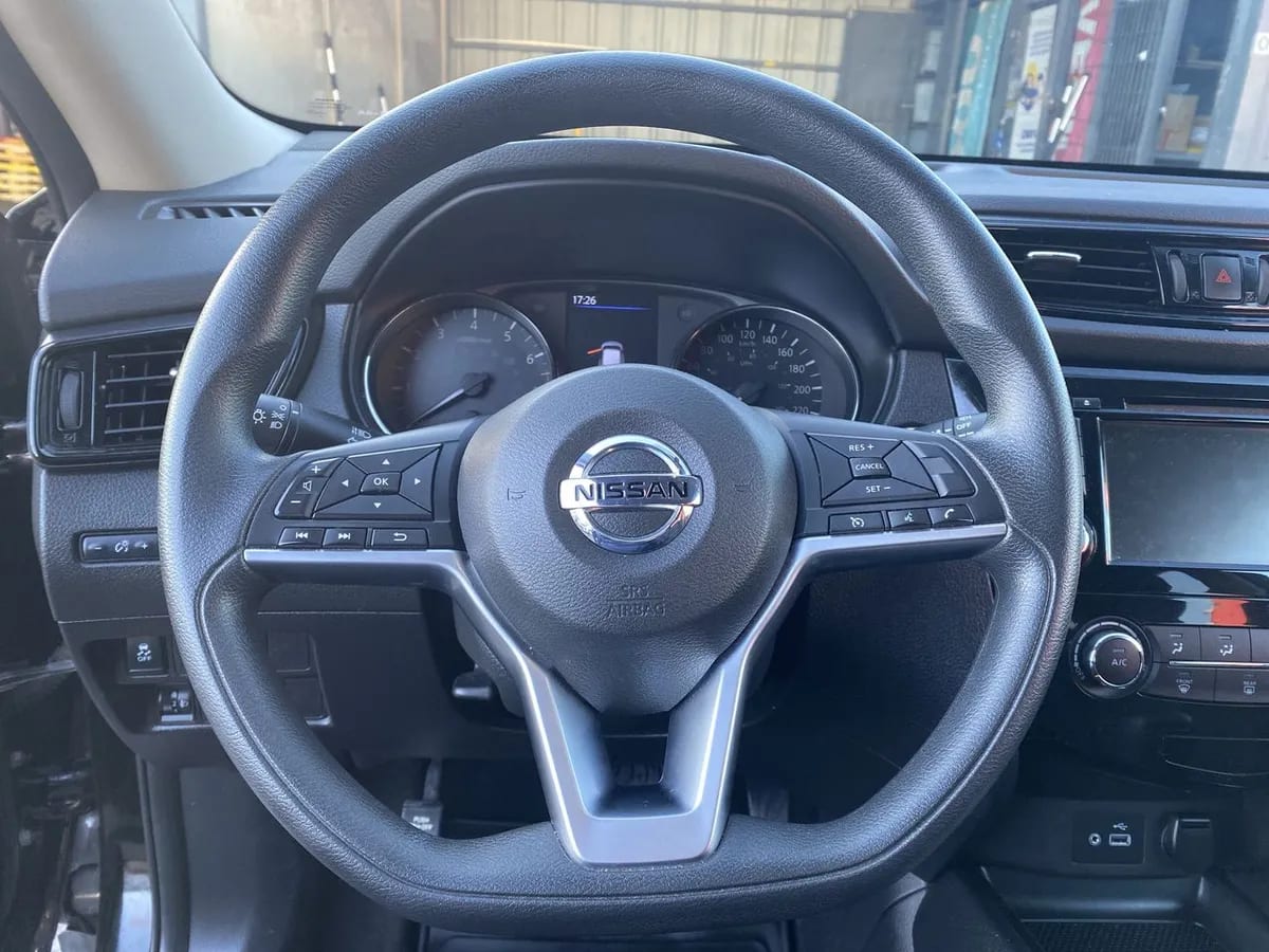 Nissan X-Trail 2.5 Sense 4x2 3row Cvt At 5p año 2023