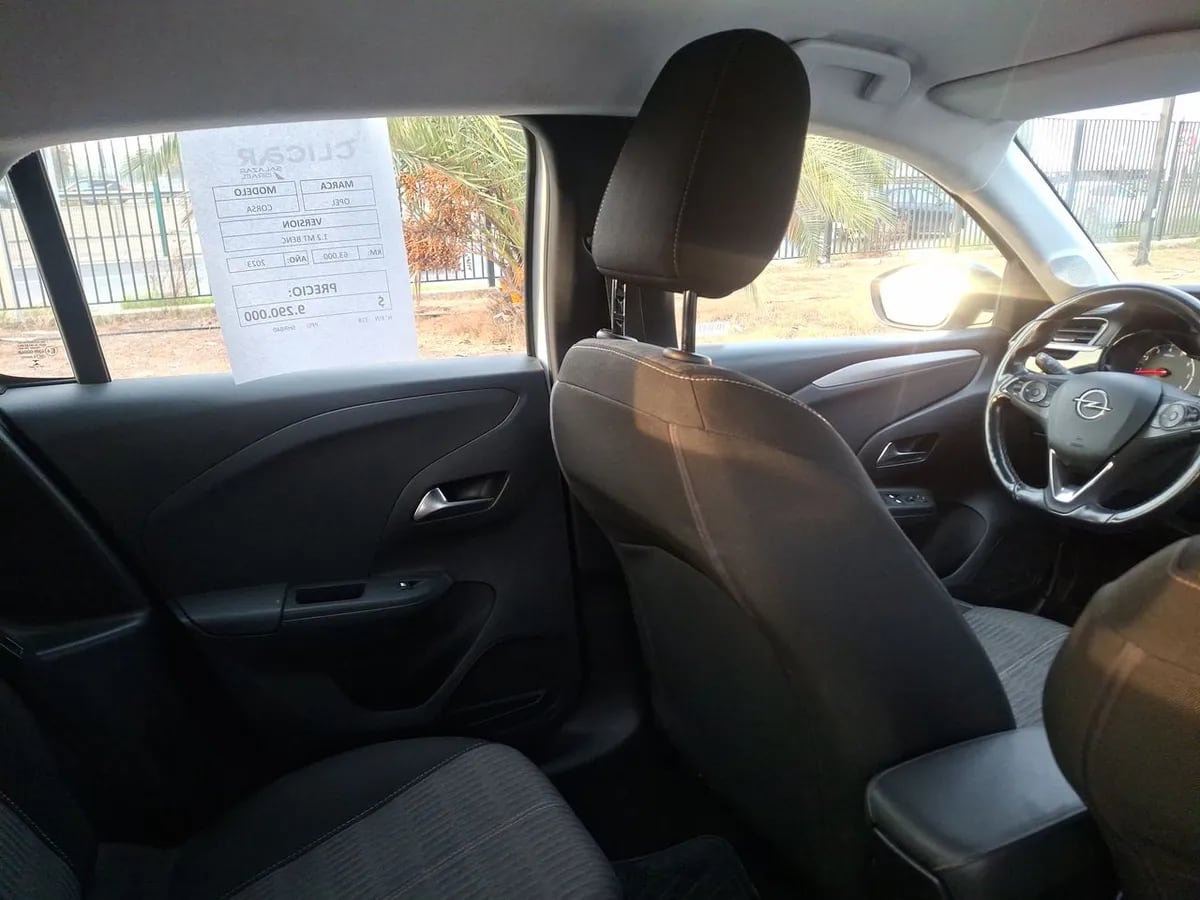 Opel Corsa 1.2 Edition 4x2 75hp Mt5 5p año 2023