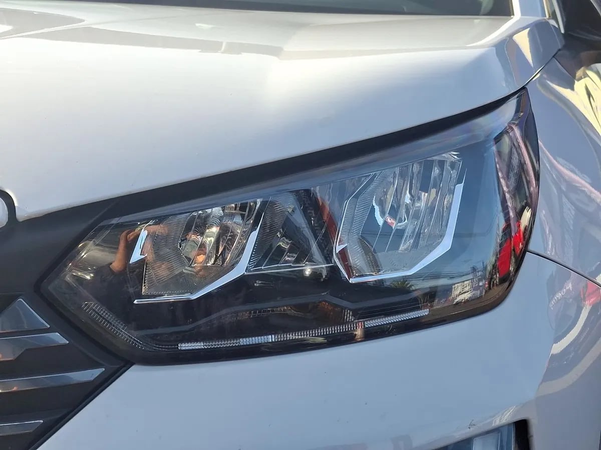 Peugeot 2008 1.2 Allure Pack Puretech 130hp 4x2 Mt 5p año 2024