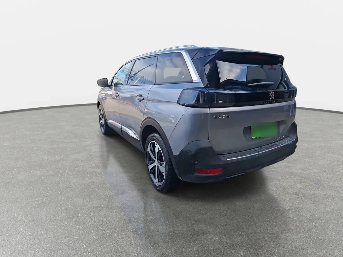 Peugeot 5008 1.5 Allure Pack Bluehdi 130 4x2 Eat8 5p año 2024