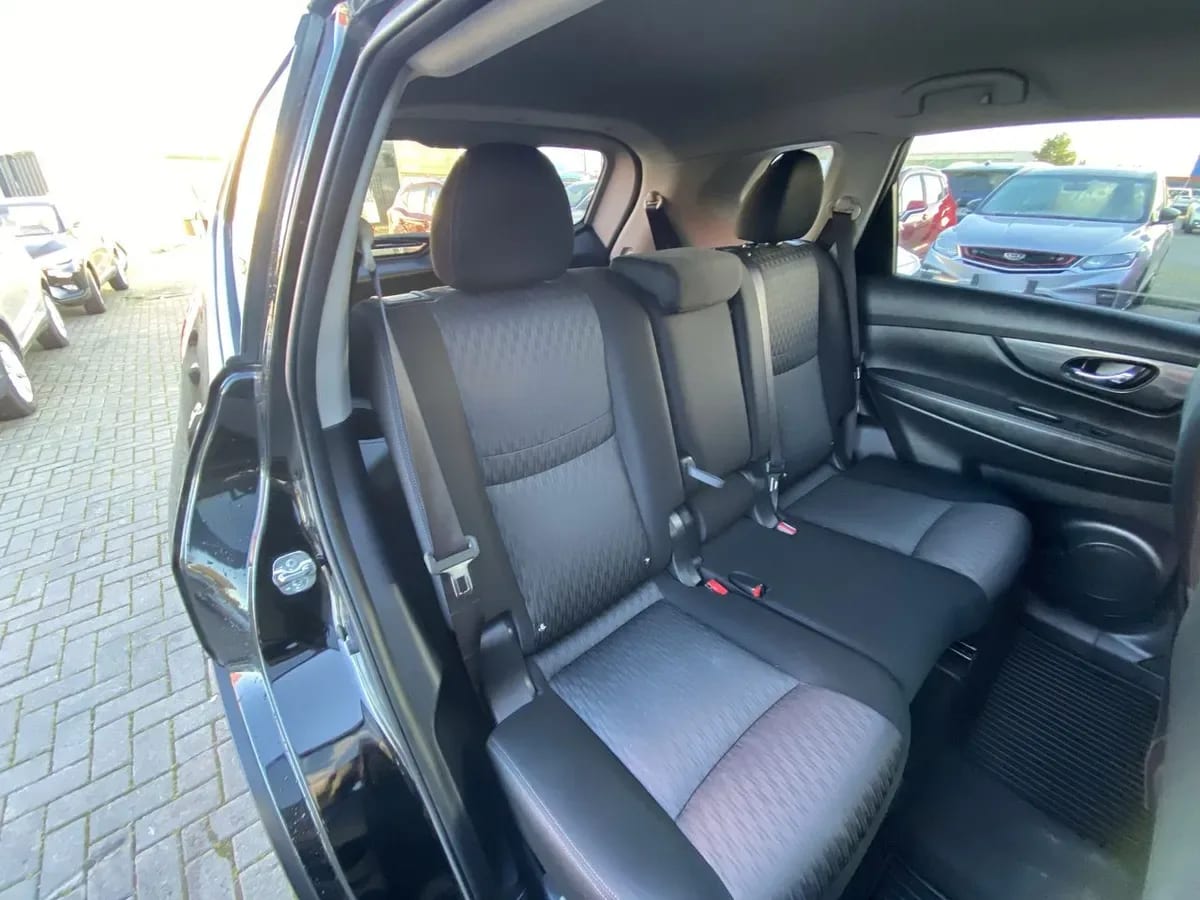 Nissan X-Trail 2.5 Sense 4x2 3row Cvt At 5p año 2023