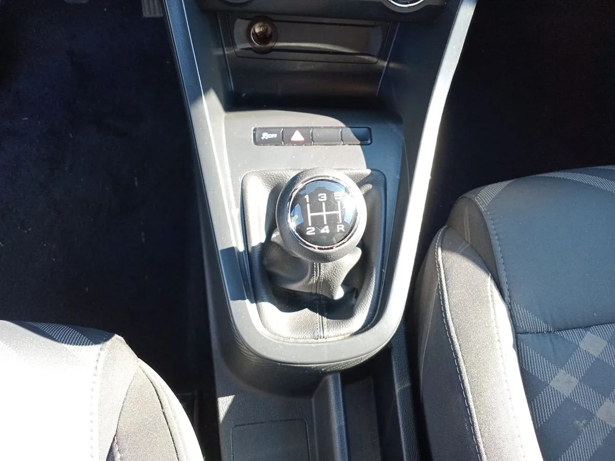 MG 3 1.5 Std 4x2 Hb Mt 5p año 2024