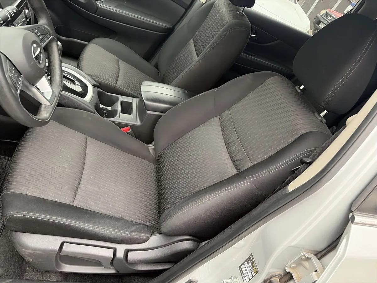 Nissan X-Trail 2.5 Sense Mc 4x2 2row Cvt At 5p año 2022