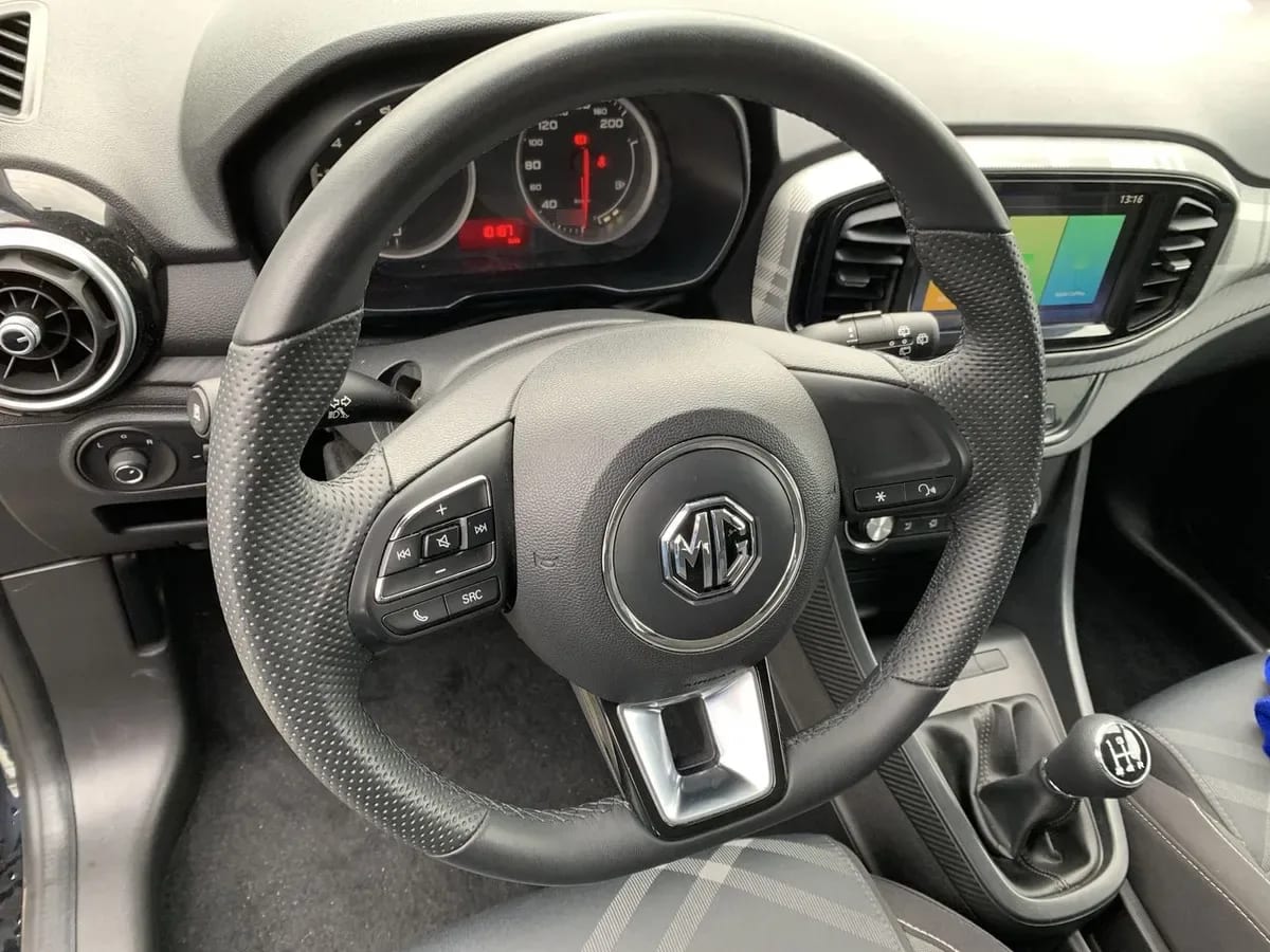 MG Mg 3 1.5 Com 2wd Hb Mt 5p año 2026