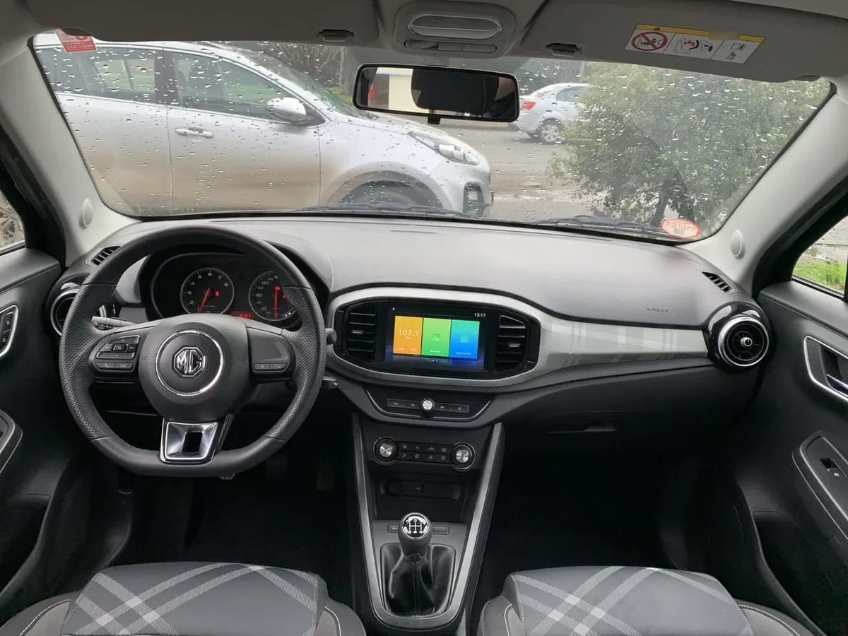 MG Mg 3 1.5 Com 2wd Hb Mt 5p año 2026