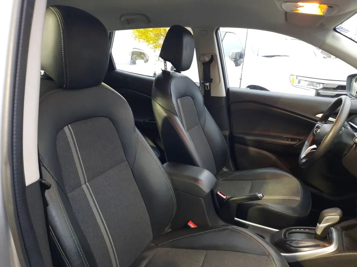 Chevrolet Tracker 1.2t Ltz Fwd At 5p año 2023