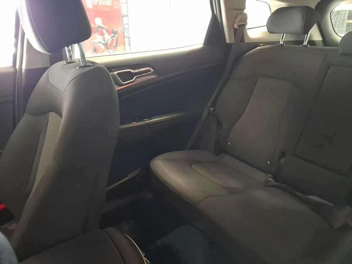 Kia Sportage 2.0 Ex Dies 2wd 8at 5p año 2023