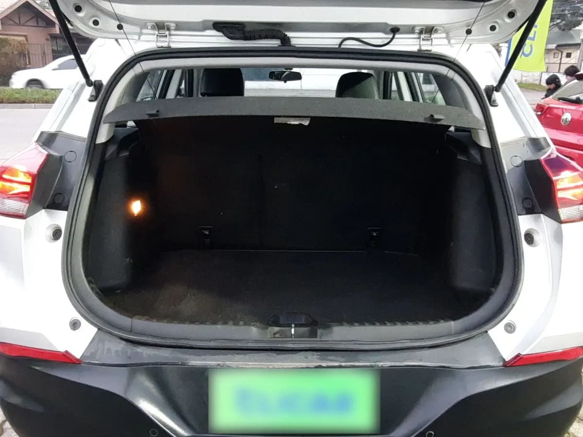 Chevrolet Tracker 1.2t Ltz Fwd At 5p año 2023