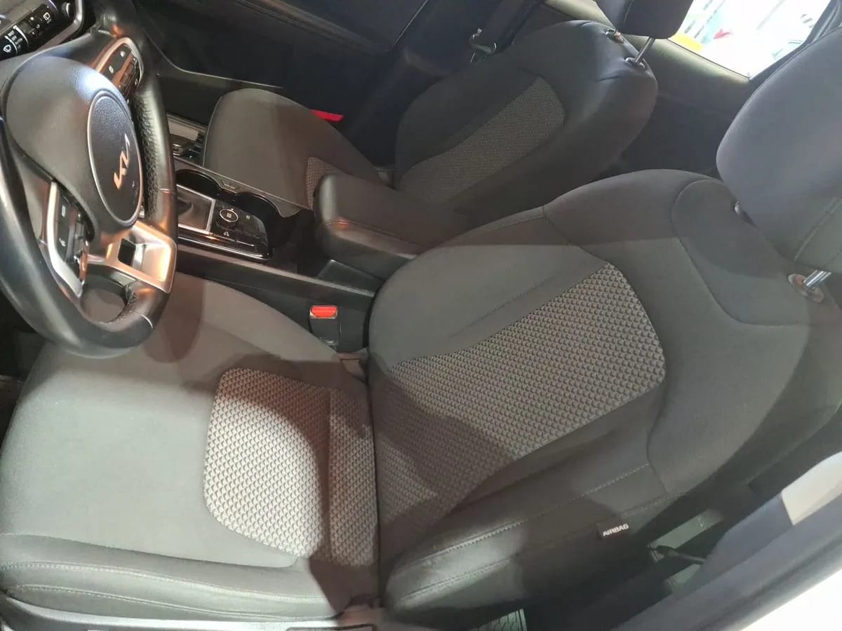 Kia Sportage 2.0 Ex Dies 2wd 8at 5p año 2023
