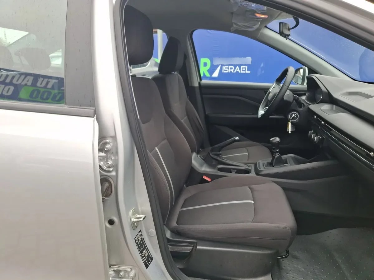 Chevrolet Sail 1.5 Nb Lt R 4x2 Sdn Mt 4p año 2024