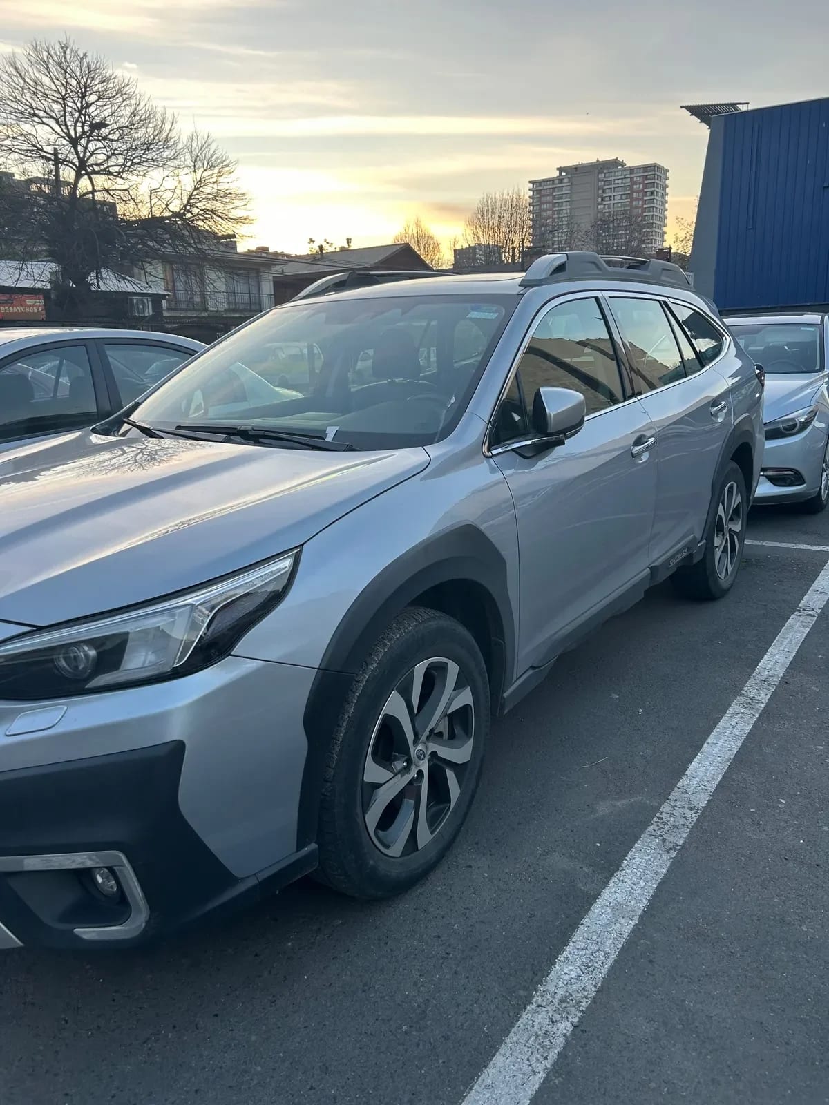 SUBARU OUTBACK 2.5 Awd Field Edition At 4x4 año 2021