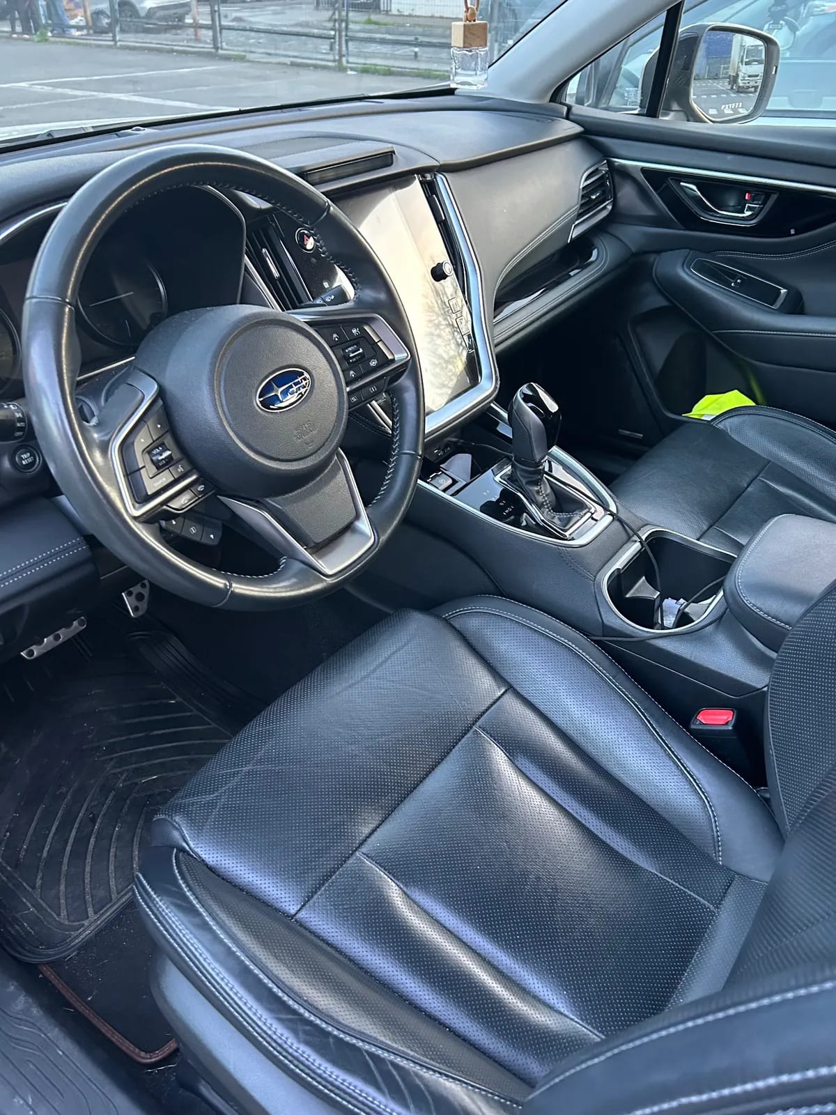 SUBARU OUTBACK 2.5 Awd Field Edition At 4x4 año 2021
