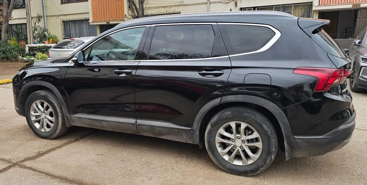 HYUNDAI SANTA FE 2.5 Value Fl At año 2022