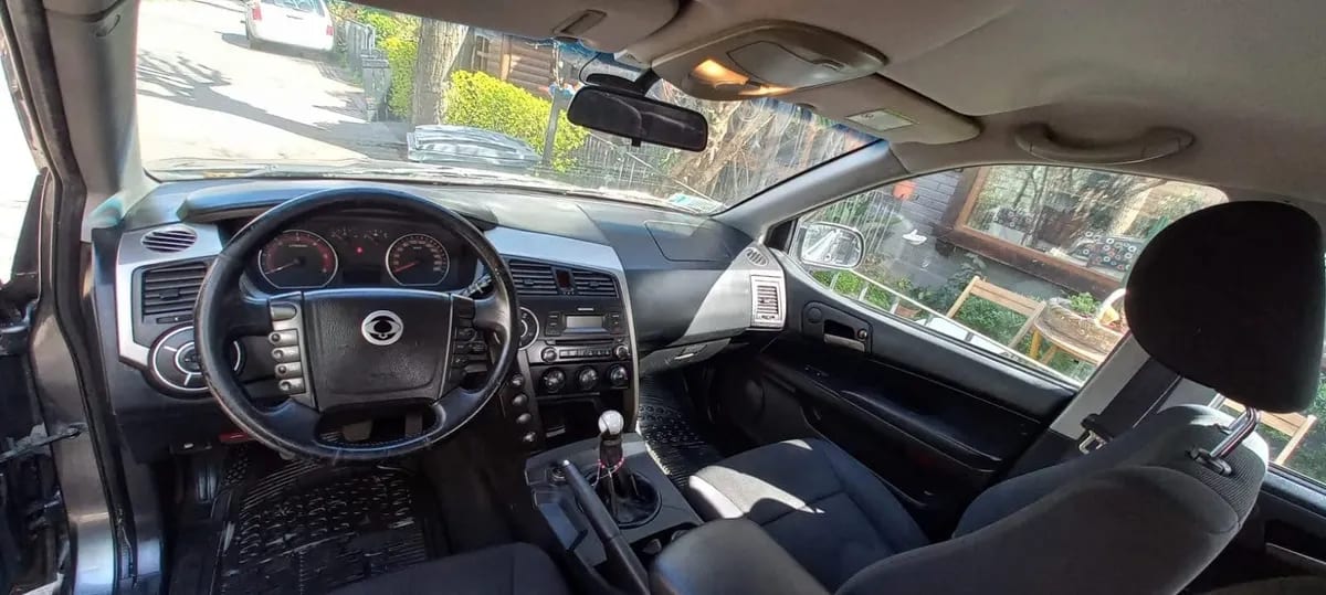 SSANGYONG ACTYON SPORTS 2.0 Ac Ll Mt 4x4 Diesel año 2015