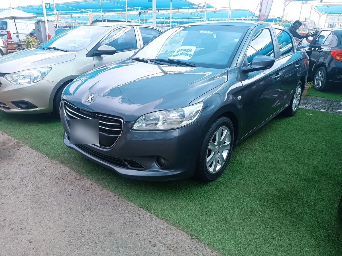 PEUGEOT 301 1.6 Confort Hdi Mt Diesel año 2013