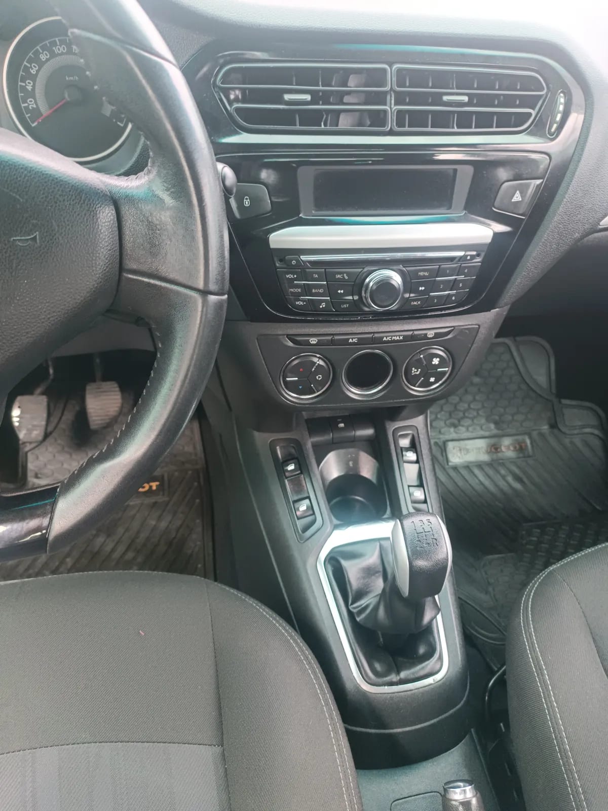 PEUGEOT 301 1.6 Confort Hdi Mt Diesel año 2013