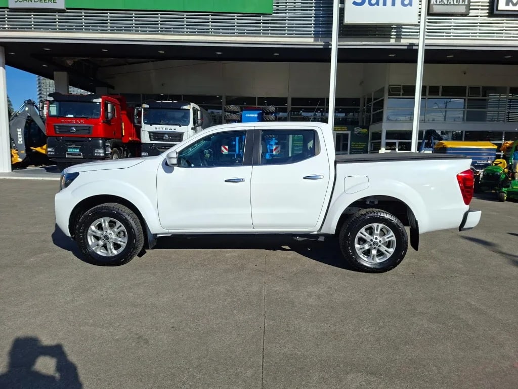 Nissan Navara Dc 4x2 2.3tdi Xe año 2022
