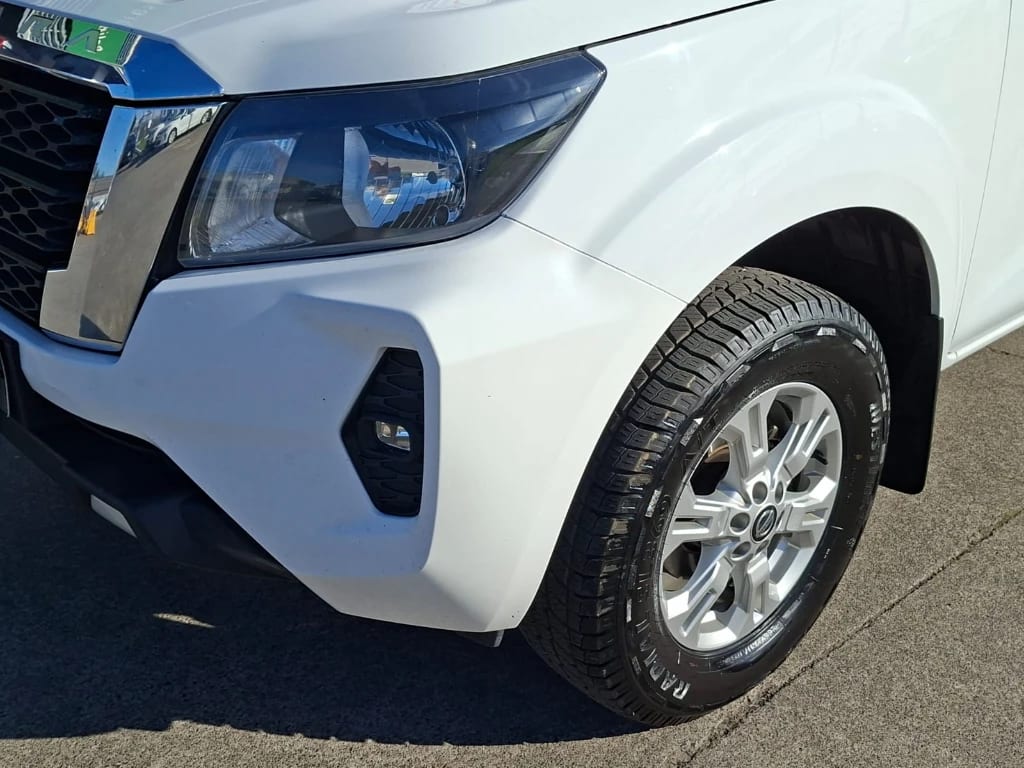 Nissan Navara Dc 4x2 2.3tdi Xe año 2022