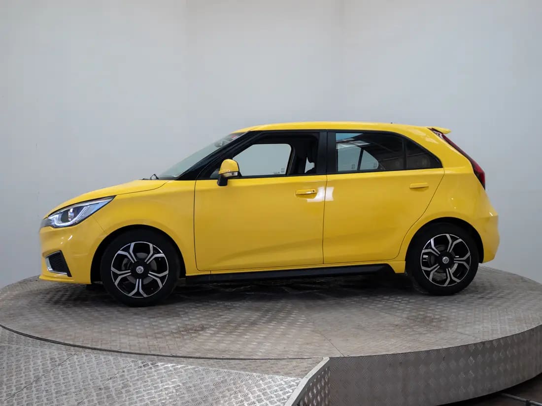 MG 3 Mg 3 1.5 Com At año 2023
