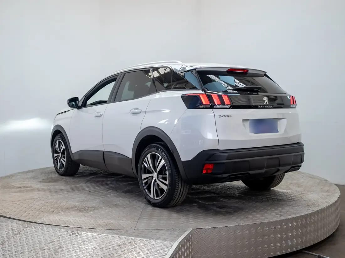 Peugeot 3008 3008 1.2 Active Pack Puretech 130 Mt año 2024