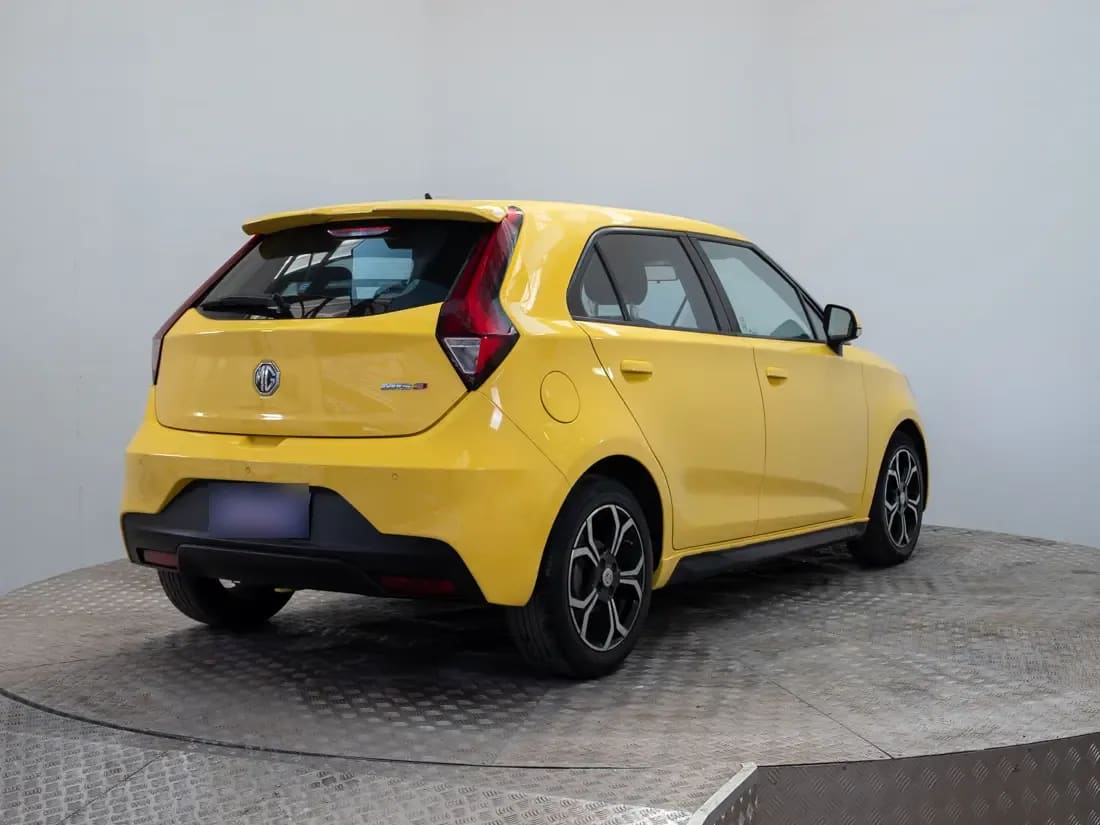 MG 3 Mg 3 1.5 Com At año 2023