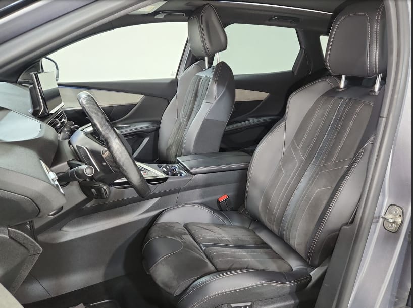 PEUGEOT 3008 1.6 Gt Black Pack Puretech Eat8 At año 2023