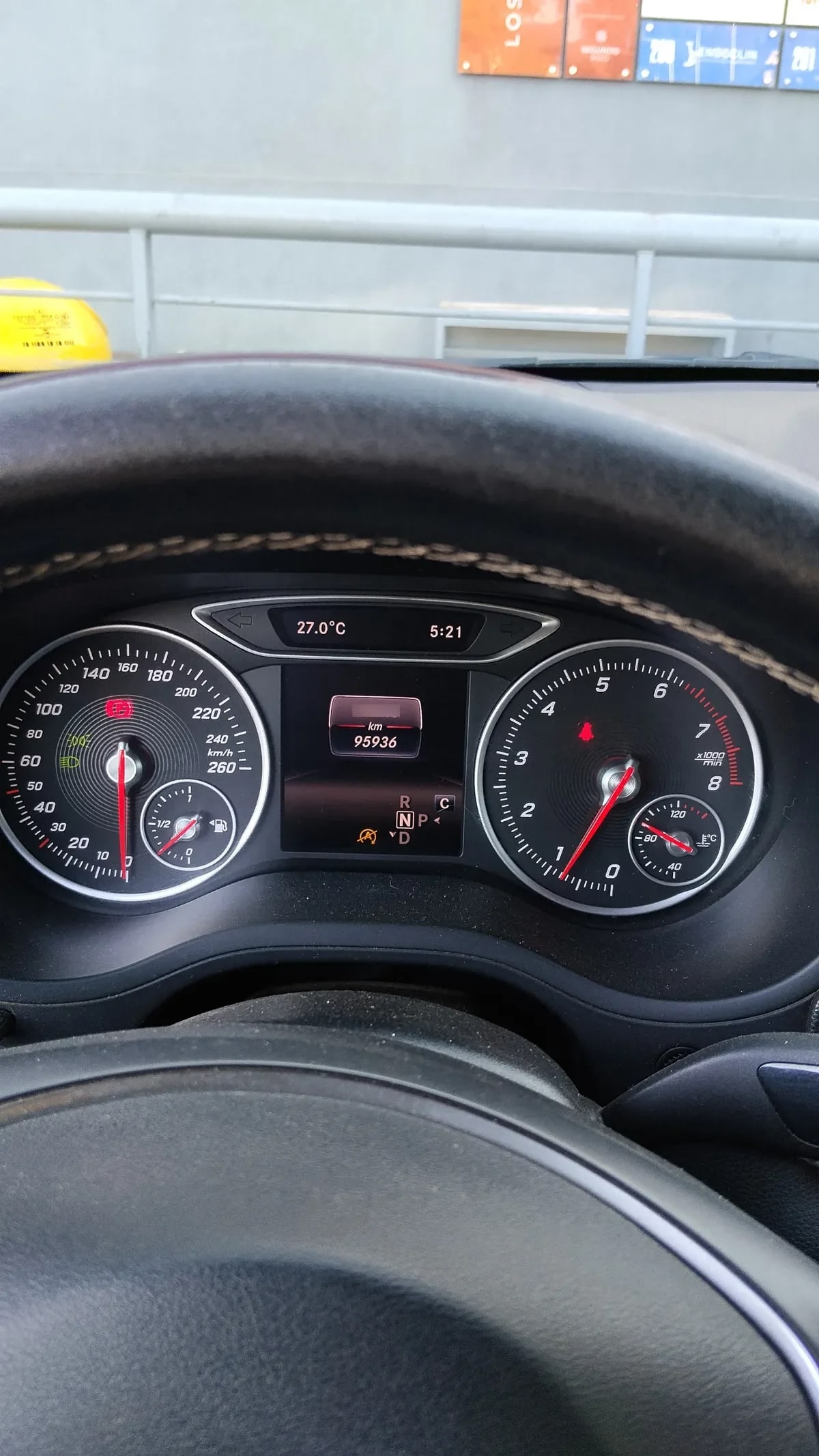 MERCEDES BENZ B200 2.0 At año 2019