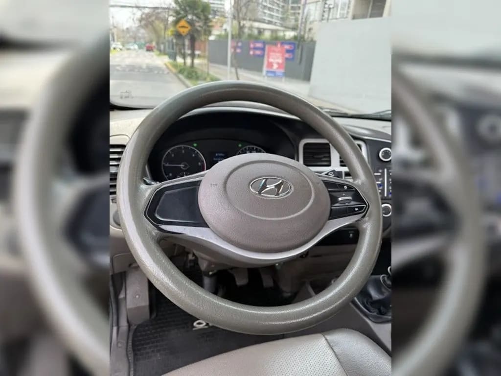 Hyundai Porter 2.5 Crdi Diesel Gls 4x2 Chassis Ac 6mt 2p año 2024